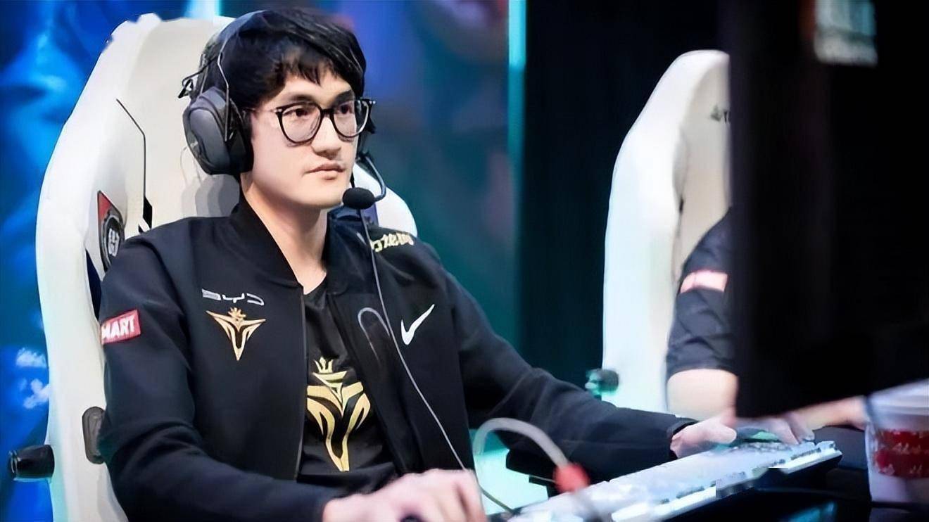 开云官方在线入口-Karsa遭遇三持续失利，尤文图斯教练压力巨大！-开云官方在线入口