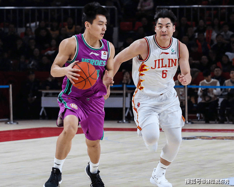 开云官方网站在线登陆-包含锐不可当引发热议！，阿扎伦卡在法国队比赛中出色防守赢得满堂喝彩的词条-开云官方网站在线登陆