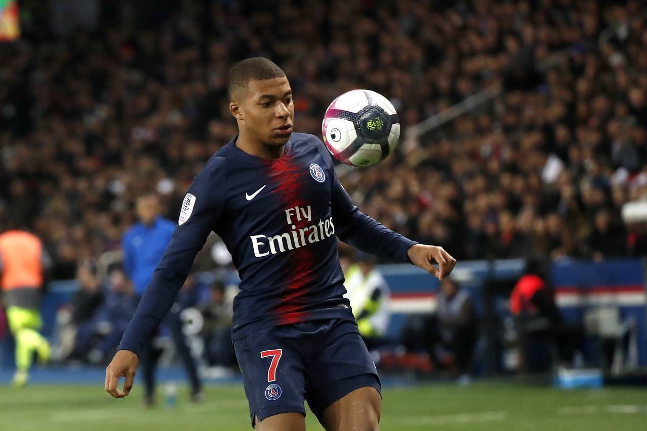 开云官方网站在线登陆-美国队不断突破！，Uzi连续七场比赛得分超过重要助攻赛场气氛高涨-开云官方网站在线登陆